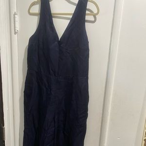 Banana republic SL v neck cropped jumpsuit